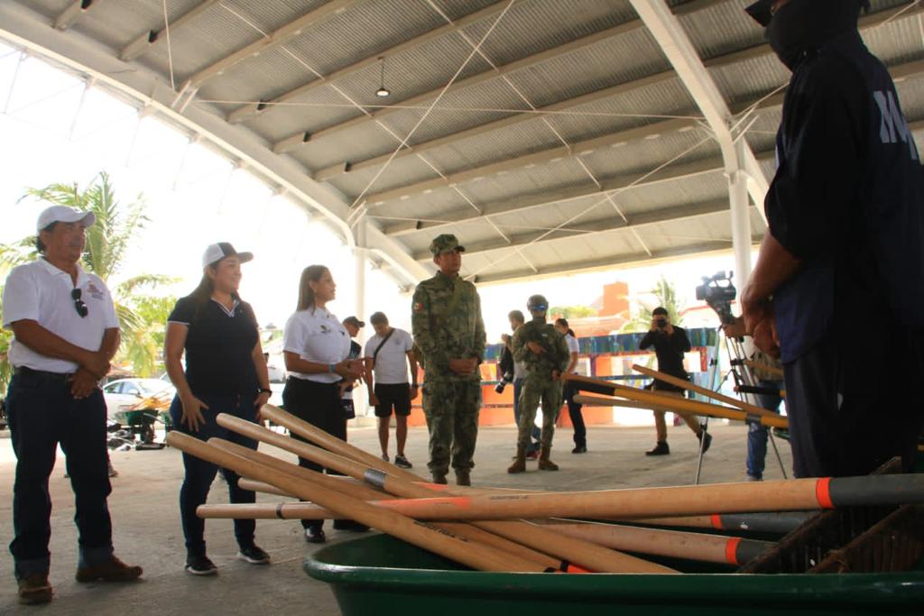 TRABAJO EN EQUIPO CON LOS TRES ÓRDENES DE GOBIERNO PARA EL COMBATE AL SARGAZO EN MAHAHUAL