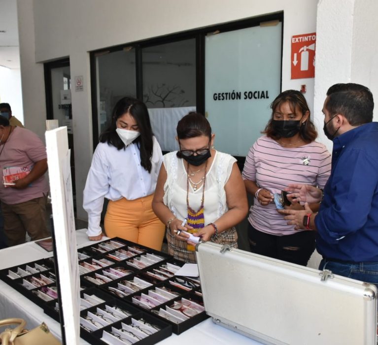 INICIA CARAVANA DE PLÁTICAS Y SERVICIOS DE SALUD GRATUITOS EN EL AYUNTAMIENTO DE OTHÓN P. BLANCO.