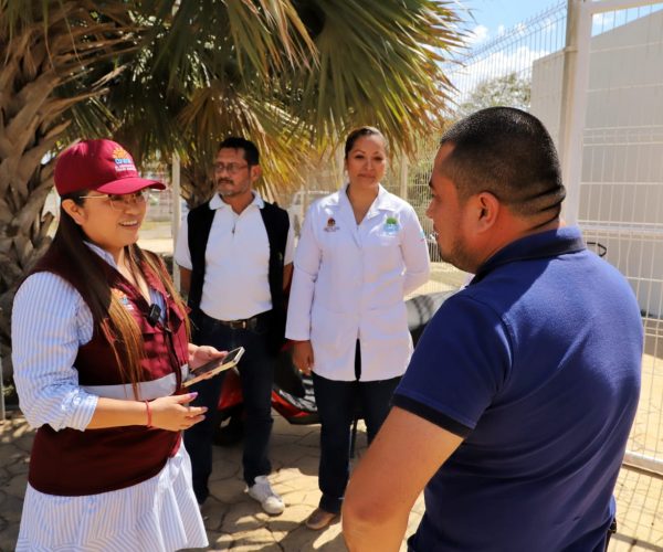 COADYUVA YENSUNNI MARTÍNEZ CON TECHUMBRE EN CENTRO DE SALUD DE FRACCIONAMIENTO CARIBE