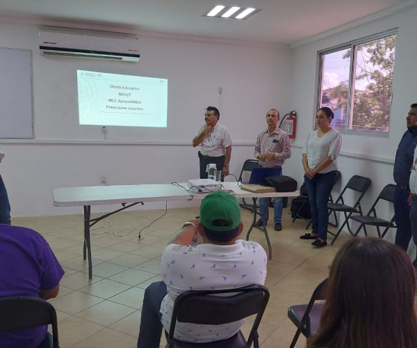AYUNTAMIENTO DE OPB E IEEJA INVITAN A LAS Y LOS TRABAJADORES A CONTINUAR CON SUS ESTUDIOS
