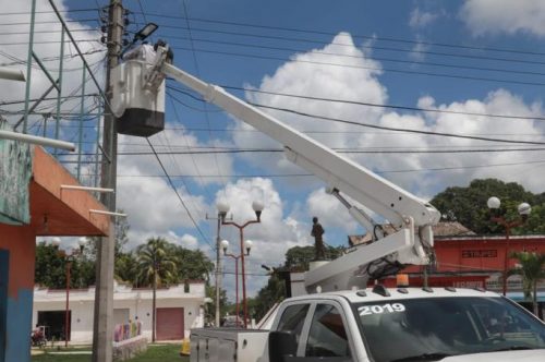 INICIA EL CAMBIO DE LUMINARIAS LED NUEVAS EN LA COLONIA SOLIDARIDAD