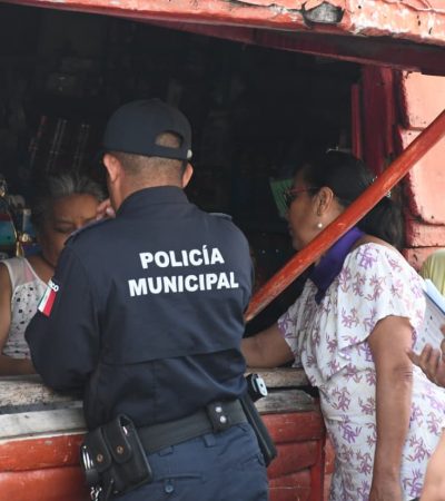 Gobierno municipal fomenta la cultura de la prevención de la violencia a las mujeres mediante brigadas casa por casa.