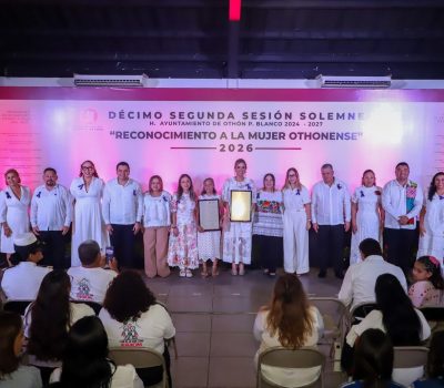 Cabildo distingue a Wilma Contreras Canto y Brenda Hernández Vázquez como Mujeres Othonenses 2026.