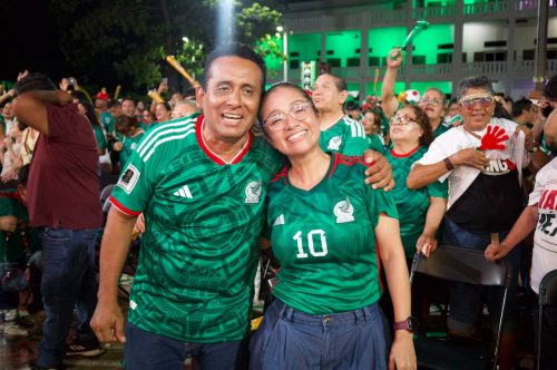 Chetumal vive la fiesta del pase de México a octavos.