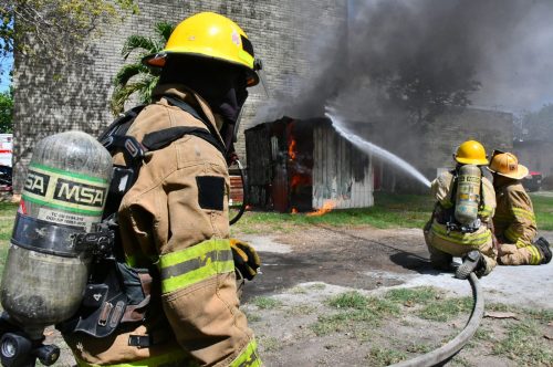 Capacitación permanente de bomberos fortalece la atención de emergencias en Othón P. Blanco.