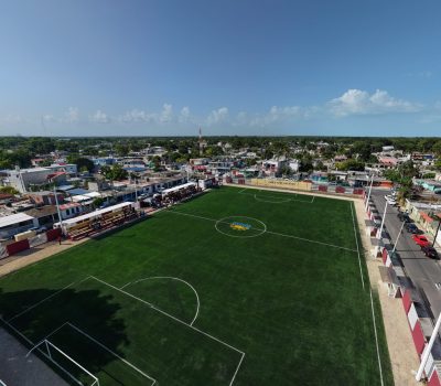 Reinauguran en Chetumal el Campo de Fútbol “8 de Octubre”.