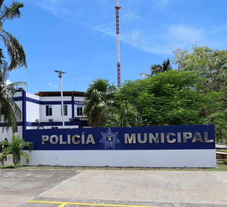 Yensunni Martínez fija postura ante investigación de elementos de la Policía Municipal.