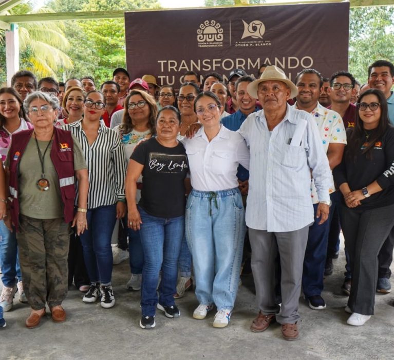 Lleva gobierno de Othón P. Blanco atención y servicios a Cerro de las Flores.