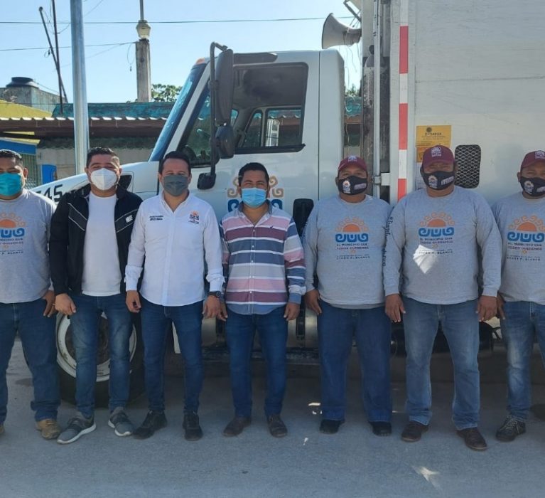 CUMPLE YENSUNNI MARTÍNEZ SU PALABRA DE ENTREGAR CAMIÓN RECOLECTOR DE RESIDUOS SÓLIDOS A LA ALCALDÍA DE CALDERITAS.