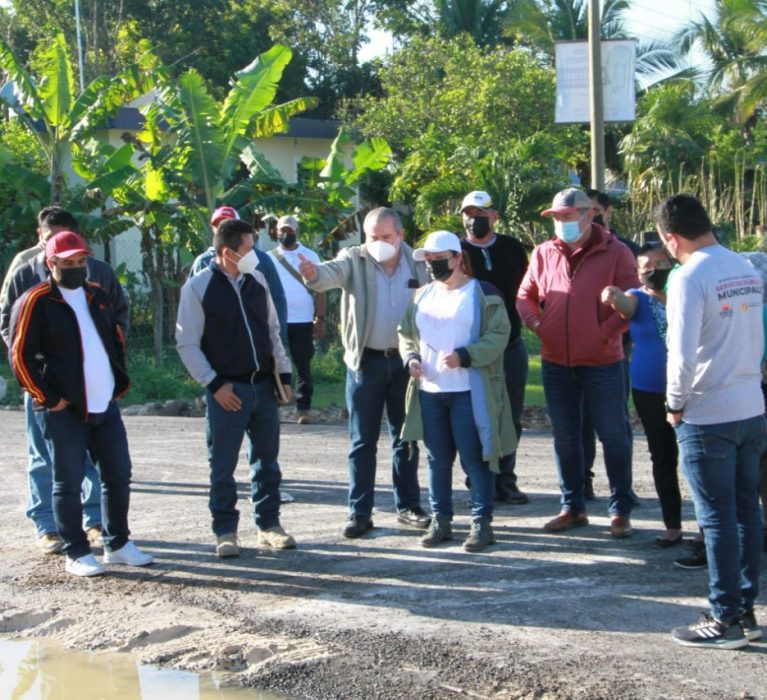RESPALDAN HABITANTES DE ZONA RURAL INVERSIONES EN OBRA PÚBLICA DEL AYUNTAMIENTO DE LA TRANSFORMACIÓN.