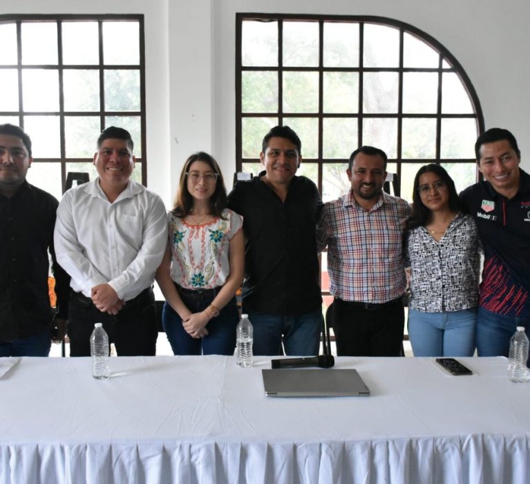 EL ESCRITOR SAULO AGUILAR BERNÉS PRESENTA SU LIBRO “RELATOS”