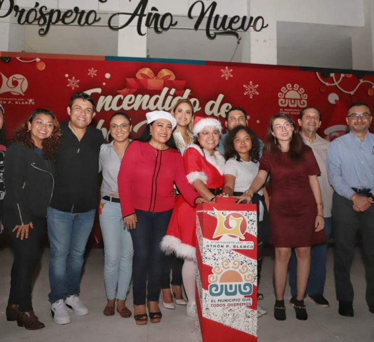 ENCENDIDO DE ÁRBOL NAVIDEÑO MUNICIPAL DE OPB
