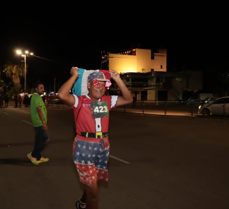 EXITOSA PRIMERA CARRERA NOCTURNA NAVIDEÑA 2022