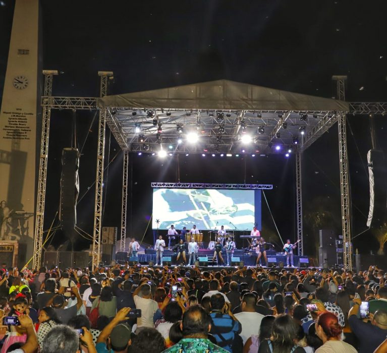 CON RESPUESTA MASIVA Y ALEGRÍA, INICIA EL CARNAVAL CHETUMAL 2023