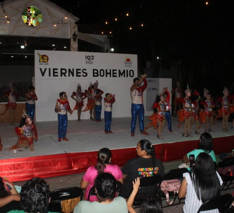 “VIERNES BOHEMIO” LLENA DE EMOCIÓN LA NOCHE CHETUMALEÑA