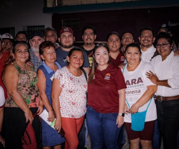 DIÁLOGO Y COMPROMISOS DE YENSUNNI MARTÍNEZ EN LA COLONIA FORJADORES