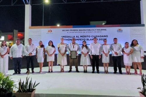 AYUNTAMIENTO ENTREGA LA “MEDALLA AL MÉRITO CIUDADANO OTHÓN POMPEYO BLANCO 2023”A IVÁN ALBERTO CARRILLO RÍOS
