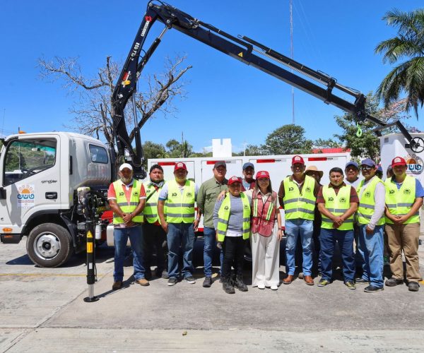 Refuerza Ayuntamiento capacidad operativa de Servicios Públicos Municipales con nueva grúa.