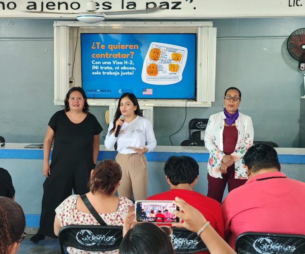 Capacitan en Calderitas para prevenir trata de personas con fines de explotación laboral y fraudes mediante ofertas de trabajo en el extranjero.