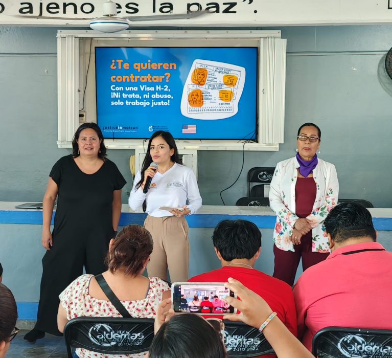 Capacitan en Calderitas para prevenir trata de personas con fines de explotación laboral y fraudes mediante ofertas de trabajo en el extranjero.