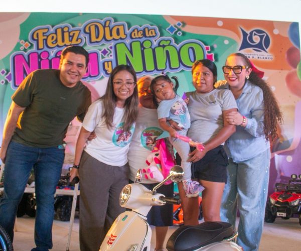 Celebra Ayuntamiento de Othón P. Blanco el día de la niña y el niño con una fiesta llena de alegría y convivencia familiar.