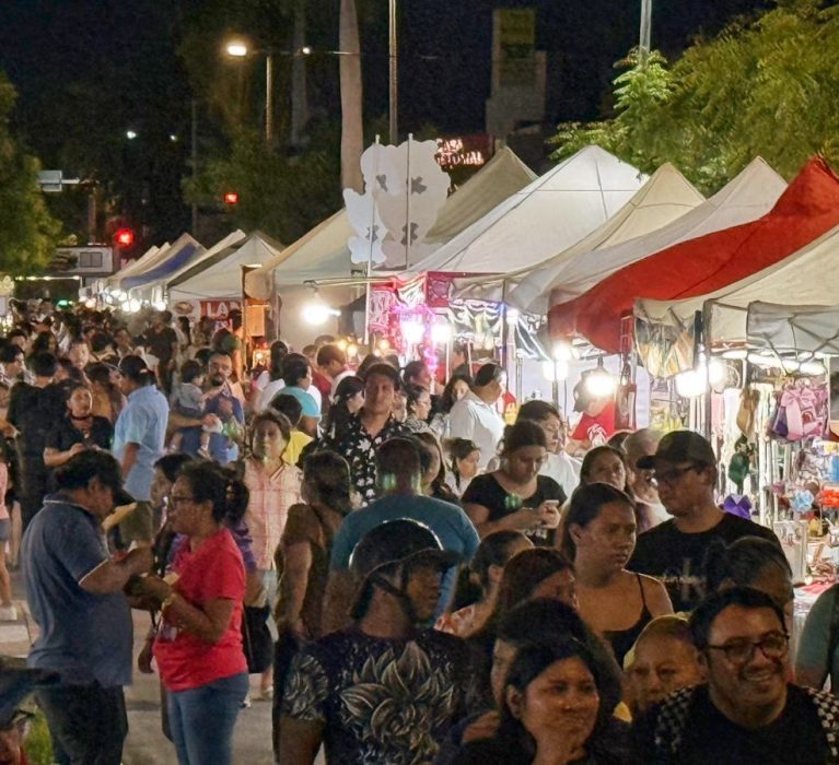 Supera expectativas la Feria del Queso de Bola en su primer día y fortalece identidad de Chetumal en su 128 aniversario.