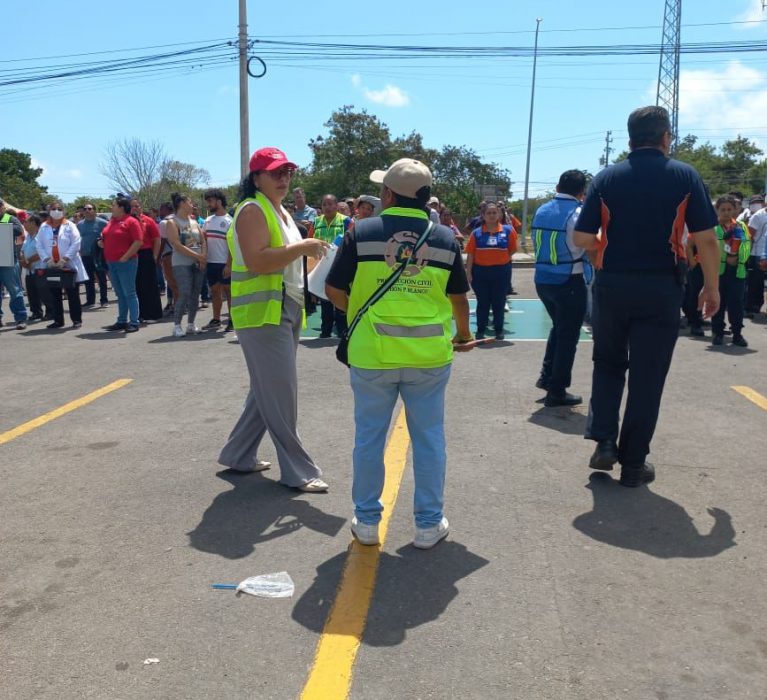 Othón P. Blanco fortalece la cultura de prevención con participación en Simulacro Nacional.