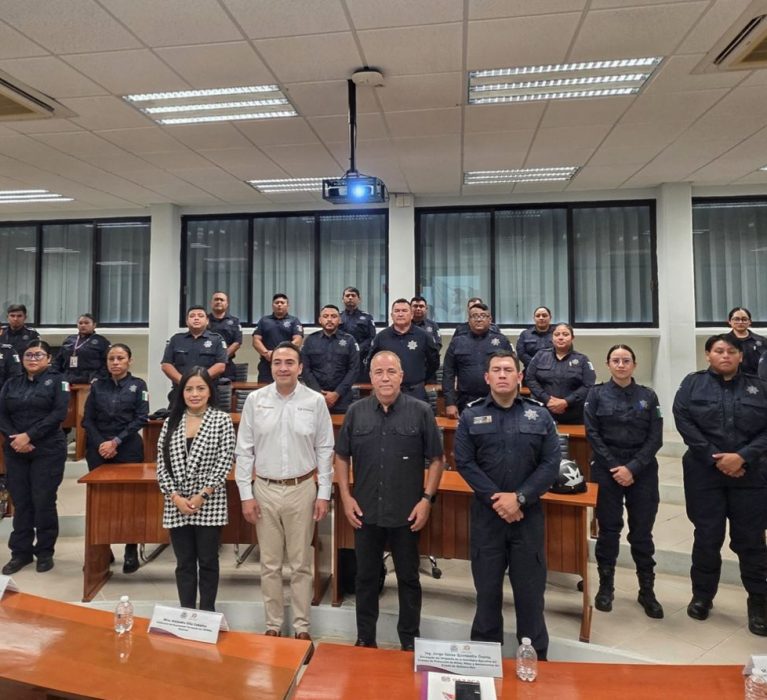 Othón P. Blanco fortalece la protección de la niñez con capacitación especializada.