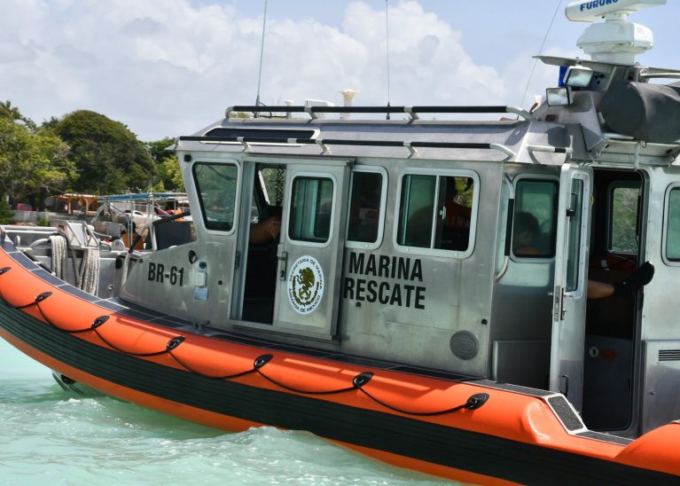 Calderitas fortalece su identidad marítima y turística durante la celebración del Día de la Marina Nacional.