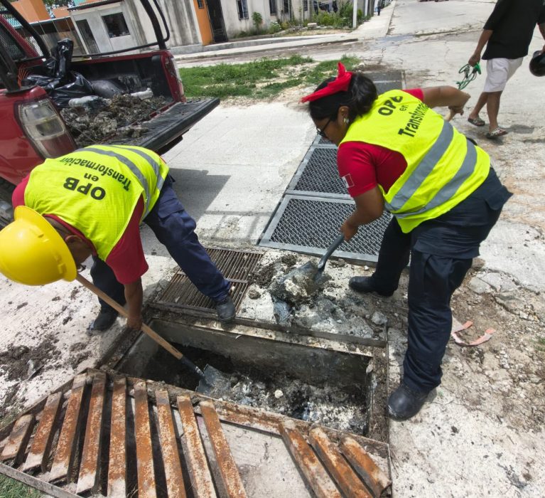 Ayuntamiento de Othón P. Blanco refuerza medidas preventivas ante pronóstico de lluvias intensas.