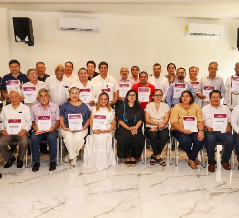 Othón P. Blanco fortalece el desarrollo urbano con la acreditación de peritos responsables de obra.