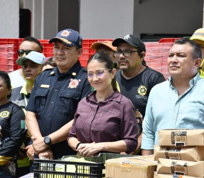 Entrega Yensunni Martínez herramientas y equipo al personal que integra el Operativo Tormenta.