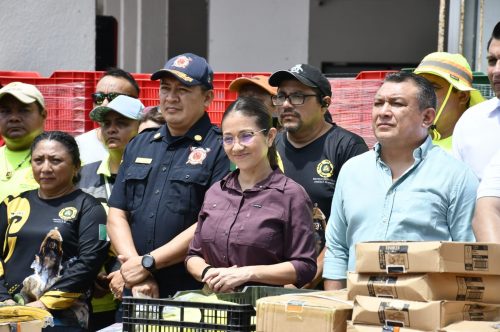 Entrega Yensunni Martínez herramientas y equipo al personal que integra el Operativo Tormenta.