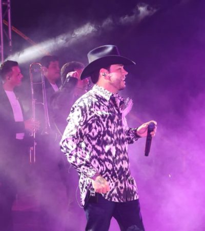 Lenin Ramírez reúne a miles de personas en el cierre musical del primer día de la Expofer 2026.